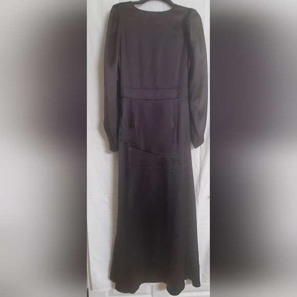 Spring + Mercer Long Satin Dress - Picture 6 of 7